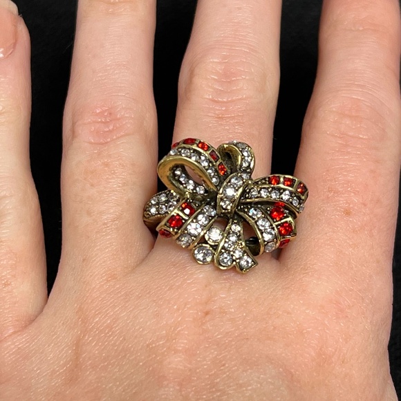 Heidi Daus Brilliant Bow Ring Size 10 Swarovski Crystals Red and Silver - Picture 5 of 13